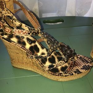 Rampage Bastian Wedges 8M - These strappy sandals have it all! NWOT/Never worn